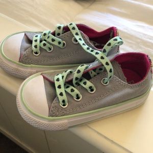 Toddler size converse